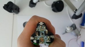 How to disassemble and repair makita bl1013 battery