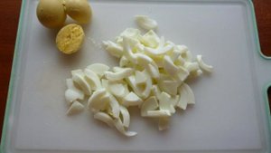 Салат из болгарского перца и отварной свинины