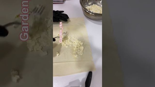 Тесто Фило с творогом и брынзой смотреть онлайн
