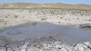 Азербайджан.Гобустан.Грязевые вулканы/Azerbaijan.Gobustan and mud volcanoes.