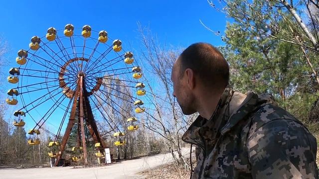 Одиночный поход в зону отчуждения шестой день Знакомство с Припятью, колесо обозрения ДК Энергетик смотреть онлайн