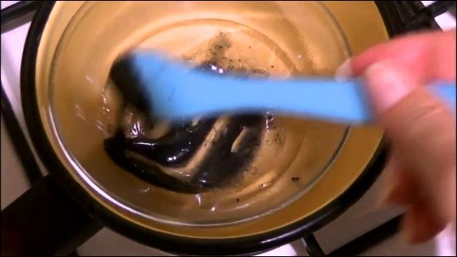Маска из желатина и АКТИВИРОВАННОГО угля от черных точек.