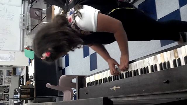 Lalli playing the piano. смотреть онлайн