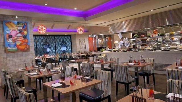 Royal Plaza On Scotts 5* Сингапур смотреть онлайн