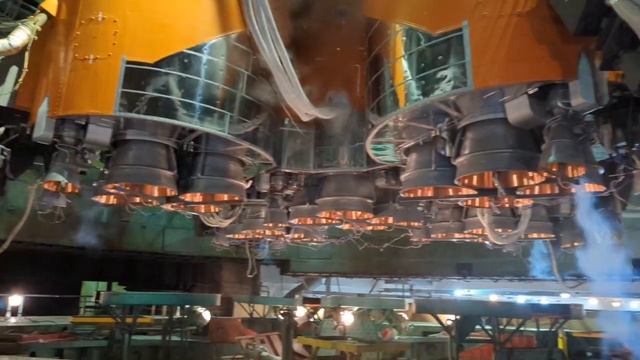 Бортовая аппаратура системы управления ракеты-носителя проверяеться. смотреть онлайн