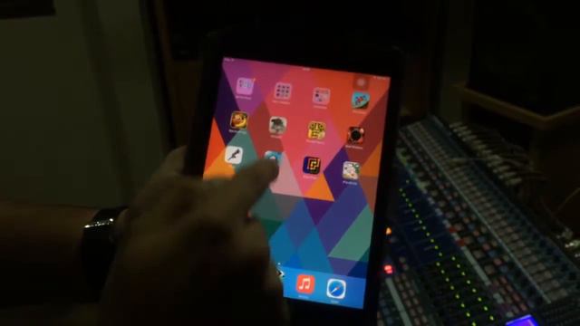 Presonus StudioLive A.I. - Conectar iPad, iPhone, e iPod смотреть онлайн