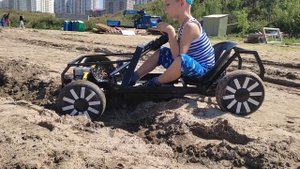 Самодельный электромобиль для сына из двух гироскутеров. Полный подключаемый привод 4WD багги. Bagg