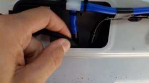 Установка омывателя камеры заднего вида Mitsubishi Outlander 3