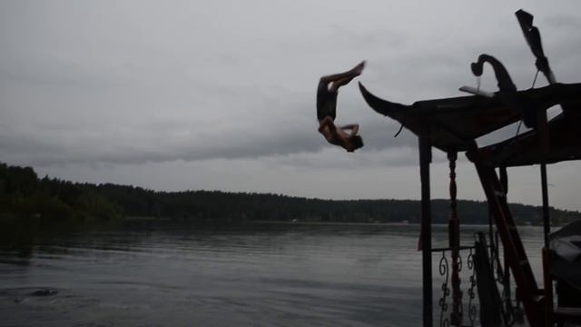 Как отдыхает Русская Молодежь смотреть онлайн