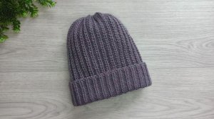 Шапка спицами узором резинка с вытянутыми петлями