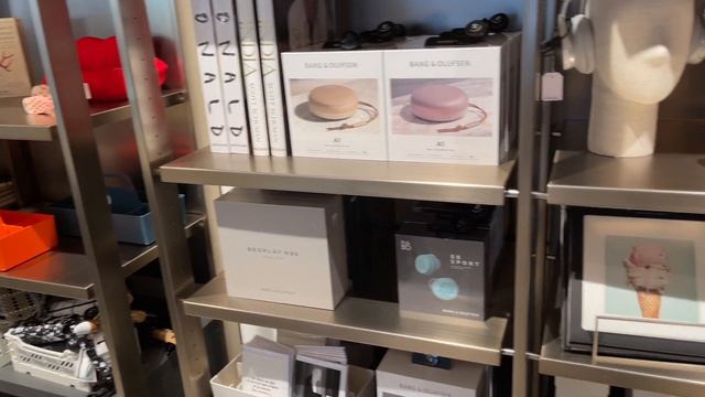 Влог. Возвращаюсь на Youtube! Париж, вкусный завтрак и экскурсия по универмагу Samaritaine. смотреть онлайн