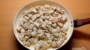 Подлива из куриного филе со сметаной
