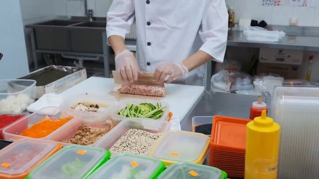 Рекламный ролик для сети доставки суши и роллов Sayori смотреть онлайн