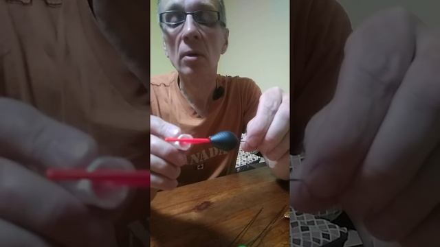 Лак для антенок поплавка от Sensas... смотреть онлайн