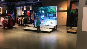 Видеоэкран для магазина Adidas|HD LED TECH