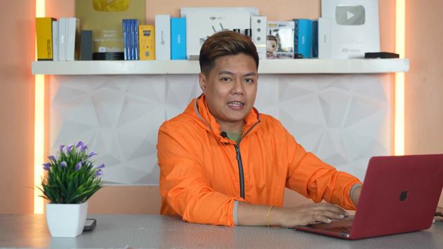 How Much Million Views on Facebook Videos Make? | BossLucio смотреть онлайн