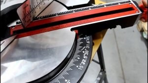 Пила торцовочная P I T  PCM255 C1