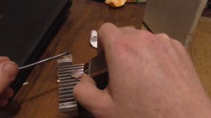 Что будет если неодимовый магнит нагреть обычной зажигалкой?