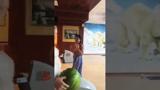 Боулинг! Как бросать ?