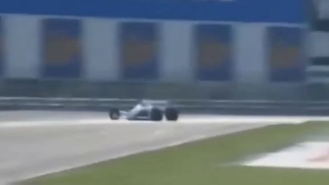 L'étrange (et très lente) unique Subaru de F1 | Le Car смотреть онлайн