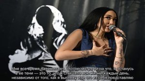 ✅  «Это совершенно невыносимо»: младшая сестра Майли Сайрус рассказала о жизни в тени звезды