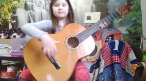 Лёгкая игра на гитаре для детей 6-7 лет