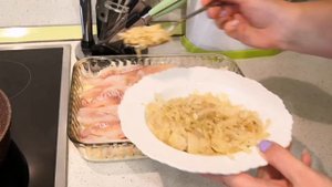 Филе минтая в белом соусе