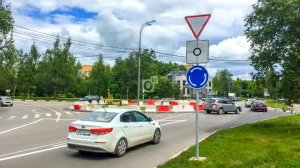 Автоподставщики придумали новую схему на перекрестках с круговым движением. Будьте осторожны!