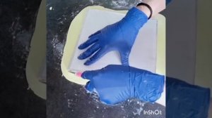 Samsam cake /how to cover a cake with fondant