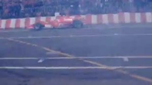 FERRARI F.1'S 750 Bhp IN 5 SECONDS (EXTREME BURN-OUT).