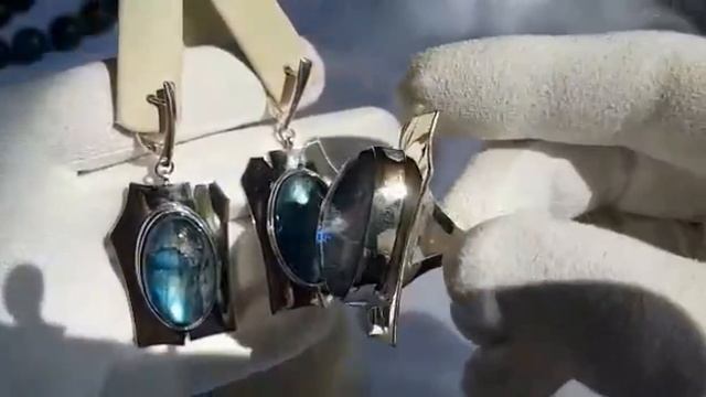 ???  удивительные сиятельные камни: зелёный авантюрин и лабрадор