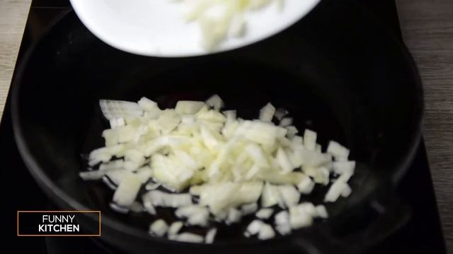 Тушеная капуста ПО-НЕМЕЦКИ с копчеными колбасками.