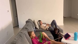 США Что с нашим двором Результаты теста у Кати До слёз! Семейный Влог Big big family in the USA VLO