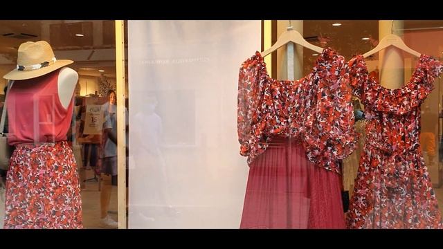 Стрит стайл Франция Летняя обувь Витрины смотреть онлайн