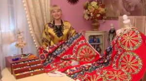 Красное платье от Ольги Никишичевой.