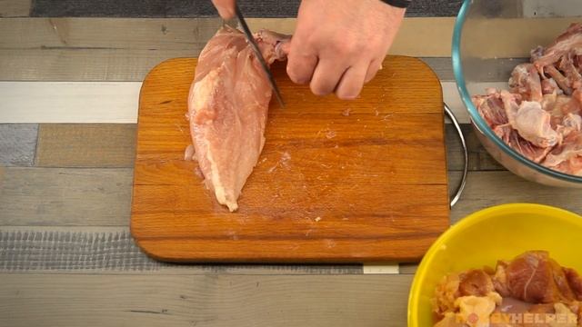 Как отделить филе курицы. Рубленый куриный фарш для рулета.