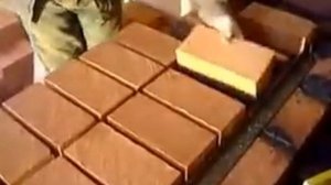 Печка с камином в доме из бруса