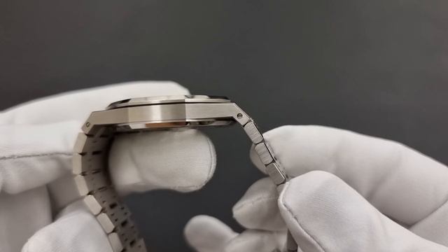 Audemars Piguet Royal Oak Tourbillon 41мм смотреть онлайн