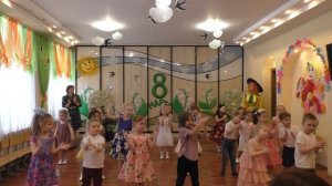 ср гр танец У каждого мама своя