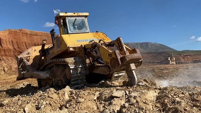 Huge Komatsu D475A Bulldozer Ripping On Hard Rock Bed