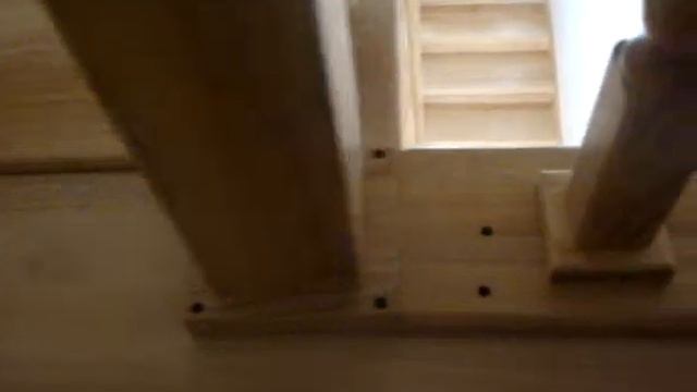 Деревянная лестница из ясеня в Харькове смотреть онлайн