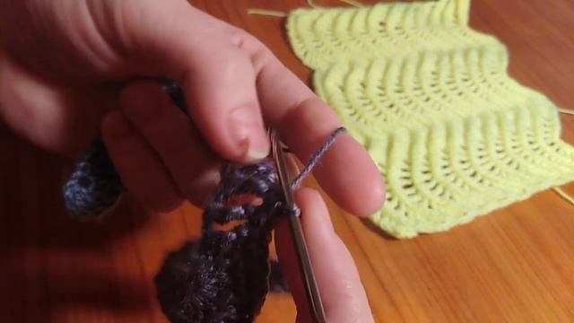 Шикарный ажурный волнистый узор рельефными столбиками. Вяжем крючком.