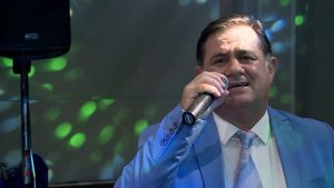 Шалум Пинхасов с песней "Мама"