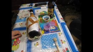 Фольга и горох  Декорирование бутылки.    № 86