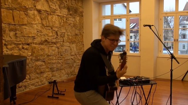 Alexandr Misko - Smells like teen spirit. Live beim MGV Neuhausen смотреть онлайн