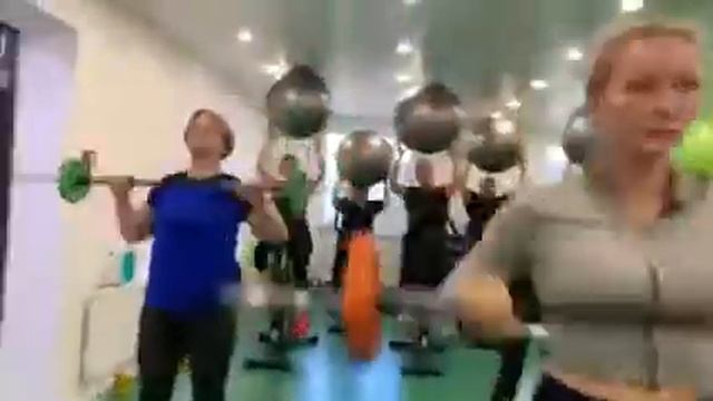 #а Старость нас дома не застанет смотреть онлайн