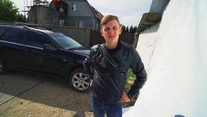 ПОДАРИЛ БРАТУ КОЛХОЗНИКУ - МАШИНУ! и подарил ещё одну!