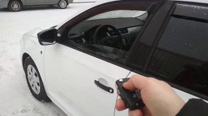 Открытие водительское стекла со штатного брелка Skoda Rapid