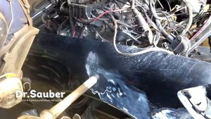 Удаление старой краски с автомобиля сухим льдом.