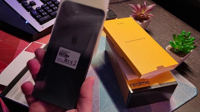 Первая Распаковка Realme 10 Blue и и обзор комплектации